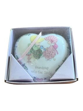 Precious Moments Porcelain Pomander Heart Ornament Friendship Hits The Spot 1996